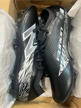 🔥 oNew Balance Men's Black/White Furon V8 Pro Soccer Cleats men size 9